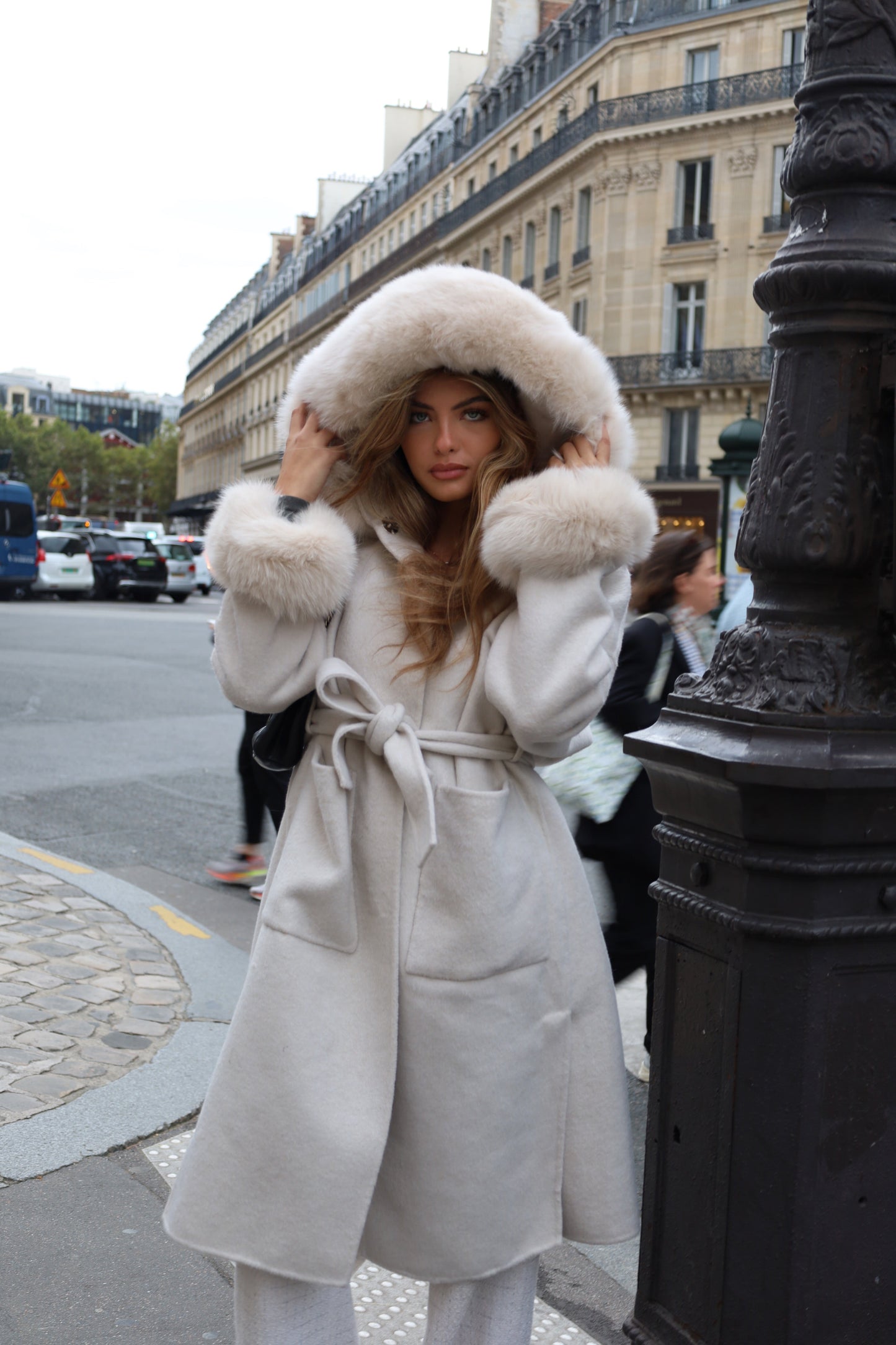 Hela - Manteau en cachemire à revers longs