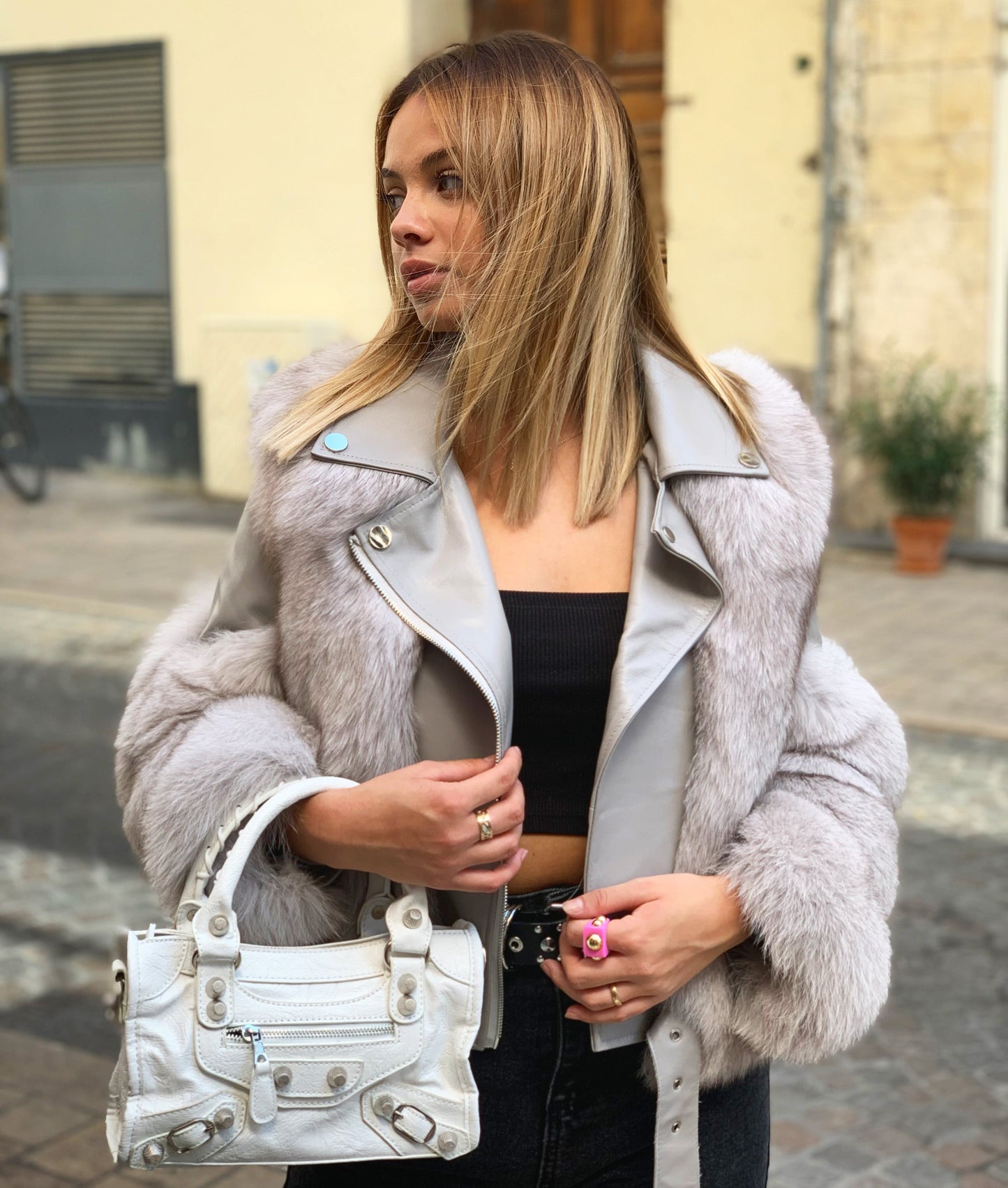 Hela - Cuir de fourrure