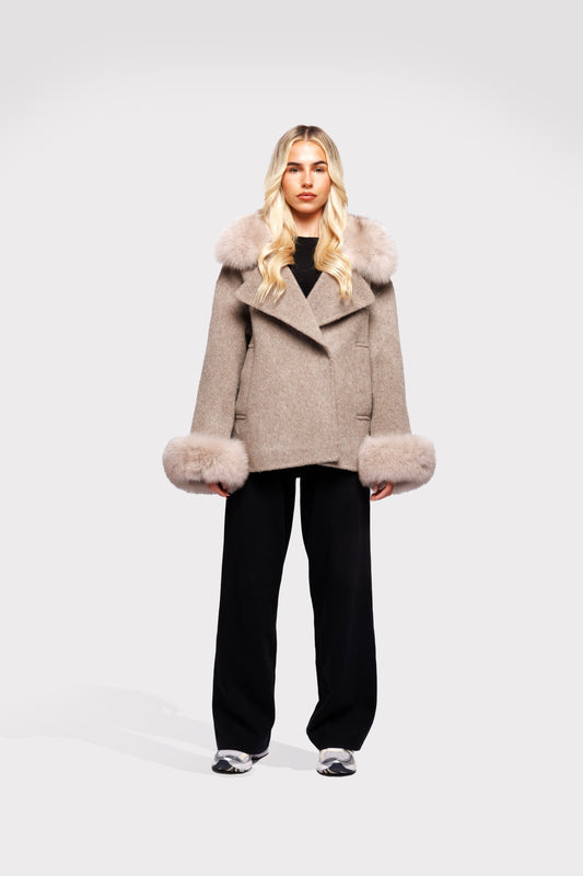 Mia - Les Claridge